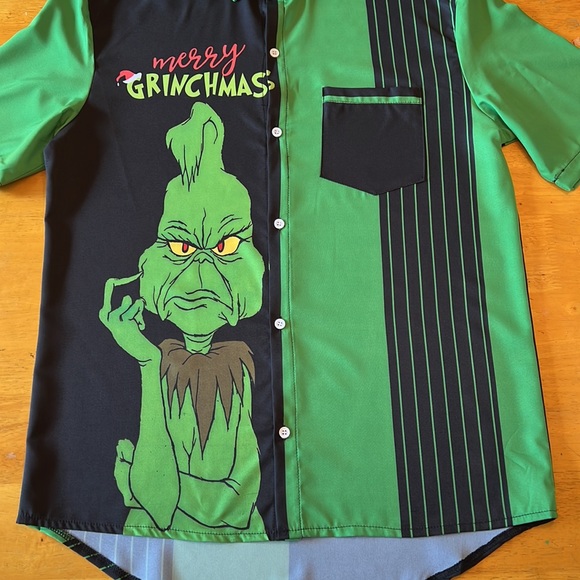 Grinch Button Up. Size Small. New in package. - Picture 2 of 7